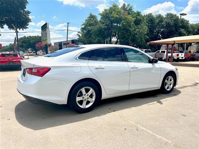 $13950 : 2019 CHEVROLET MALIBU LS image 7