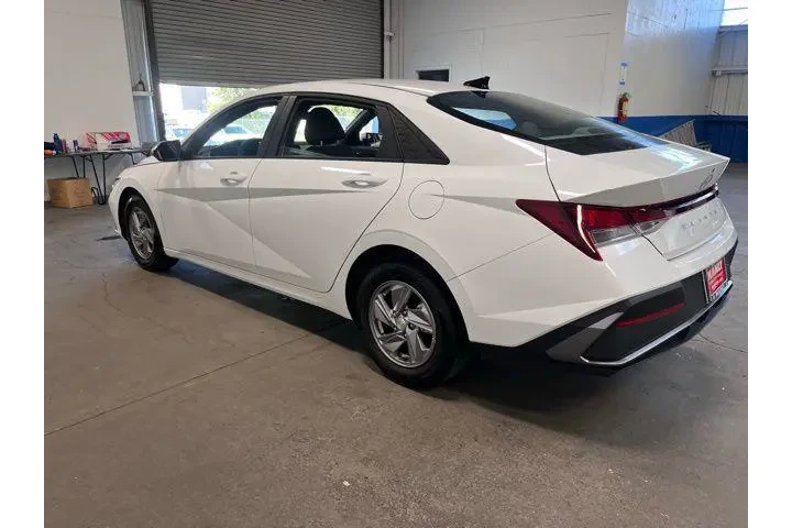 $19947 : Hyundai ELANTRA 2024 SE 4dr image 5