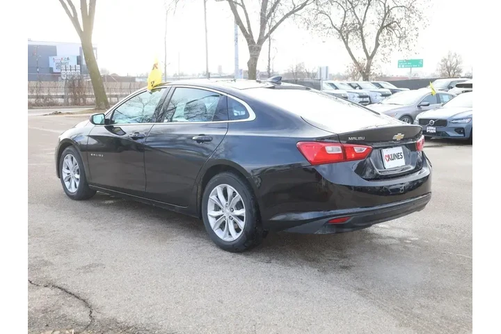 $17777 : Chevrolet Malibu 2024 LT 4dr image 7