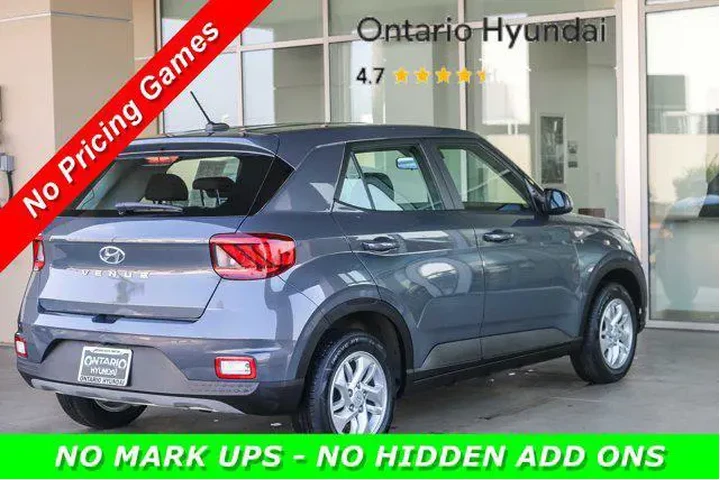 $20430 : Hyundai VENUE 2024 SE 4dr Cr image 8