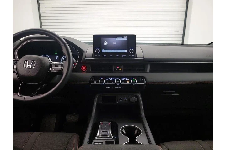 $37998 : Honda Pilot 2025 AWD Sport 4 image 9