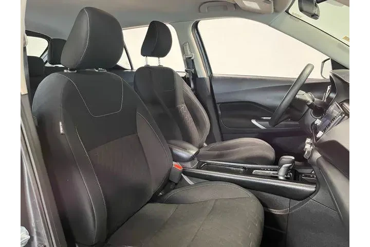 $17905 : Nissan Kicks 2023 SV 4dr Cro image 10