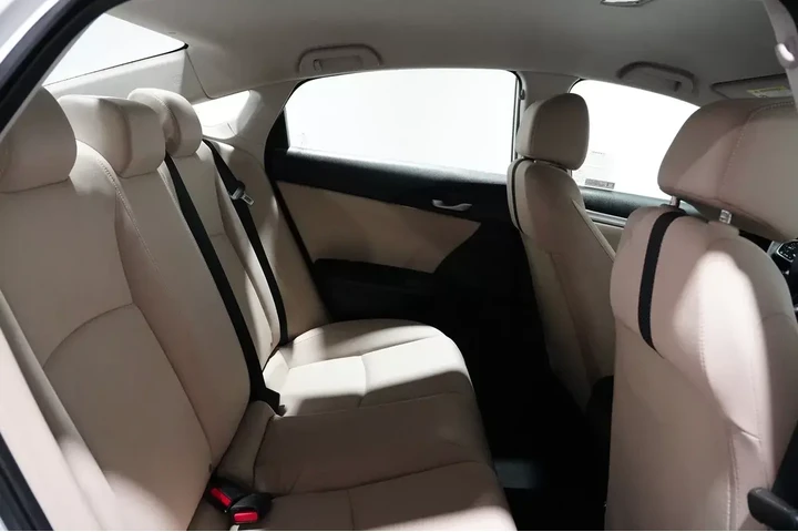 $17659 : 2019 Civic Sedan image 8