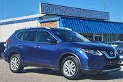 $11490 : 2017 Rogue SV thumbnail