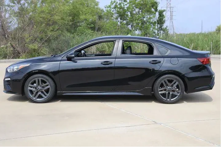 $11827 : Kia Forte 2020 GT Line 4dr S image 5