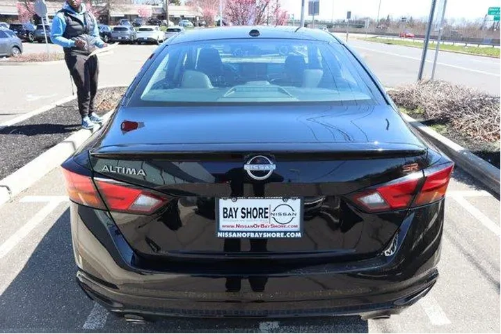 $19701 : Nissan Altima 2025 2.5 SR 4d image 7