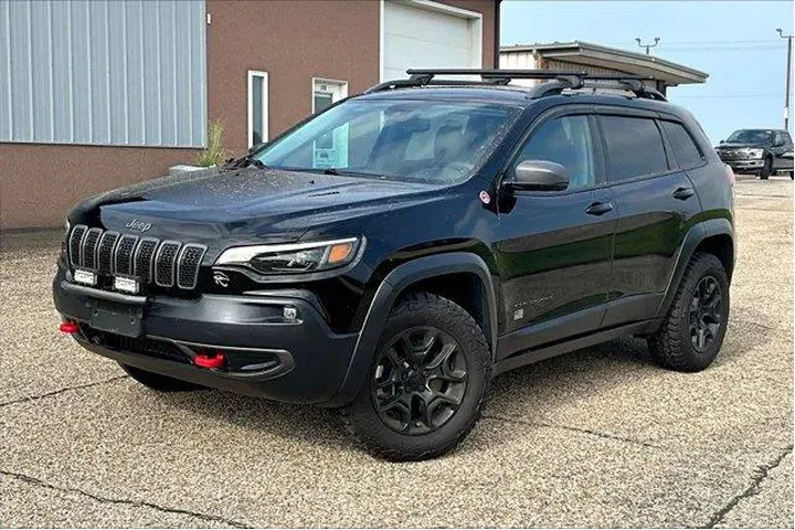 $24995 : Jeep Cherokee 2021 4x4 Trail image 7