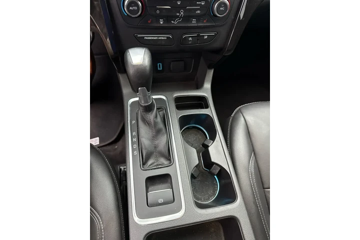 $12249 : Ford Escape 2017 Titanium 4d image 3