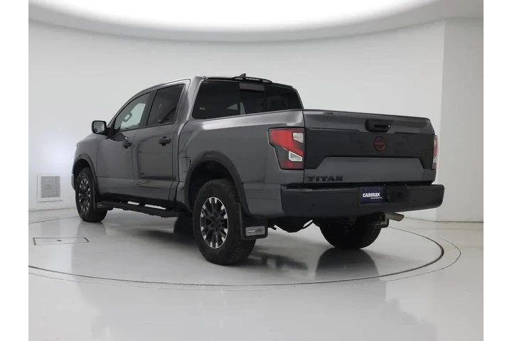 $37998 : Nissan Titan 2023 4x4 PRO-4X image 2