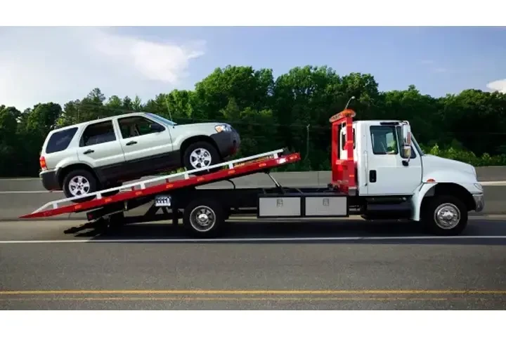 SE COMPRAN CARROS PARA YONKE image 2