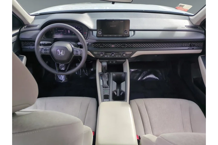 $28404 : Honda Accord 2024 LX 4dr Sed image 10