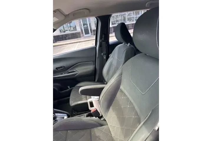 $8991 : Nissan Kicks 2019 S 4dr Cros image 4