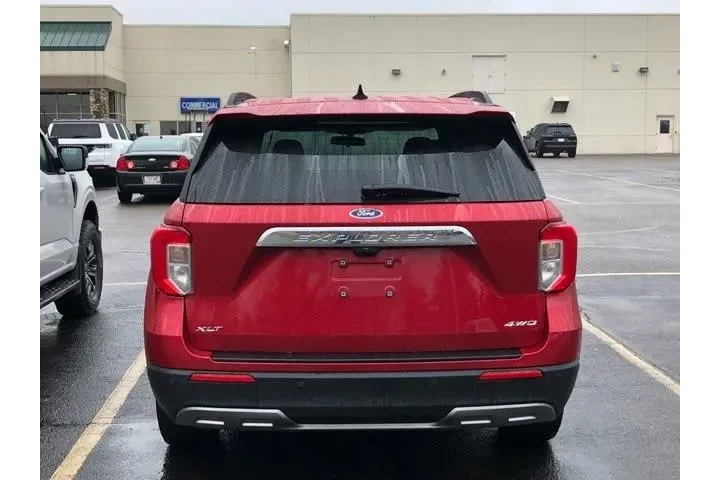 $34995 : Ford Explorer 2023 AWD XLT 4 image 4