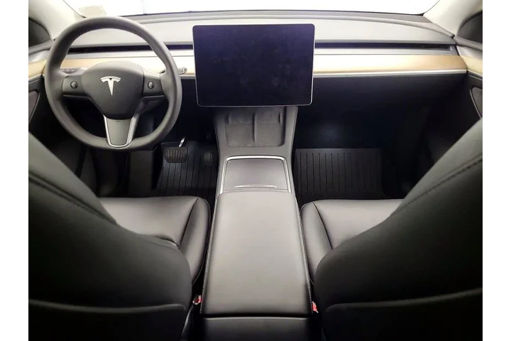 $36998 : Tesla Model Y 2023 AWD Long image 9
