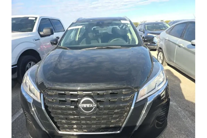 $18693 : Nissan Kicks 2023 SV 4dr Cro image 2