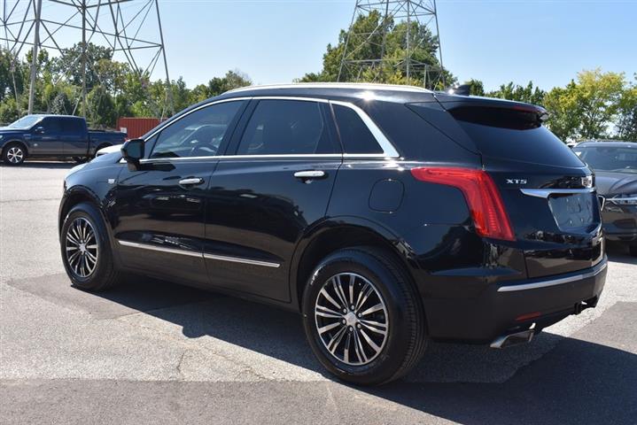 2018 XT5 Luxury image 10