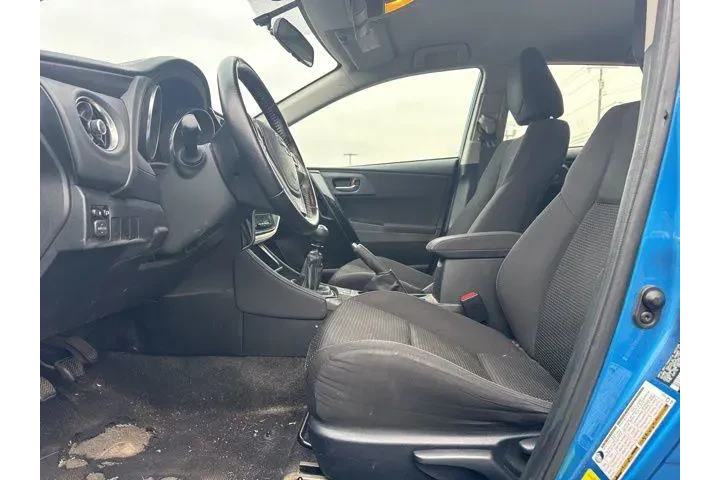 $10989 : Scion iM 2016 4dr Hatchback image 10