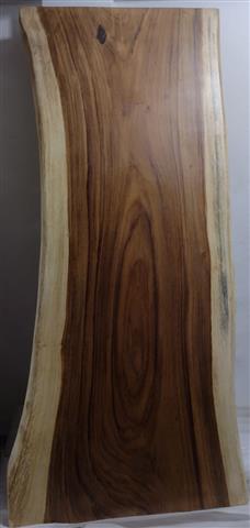 Mesas de madera y resina image 6