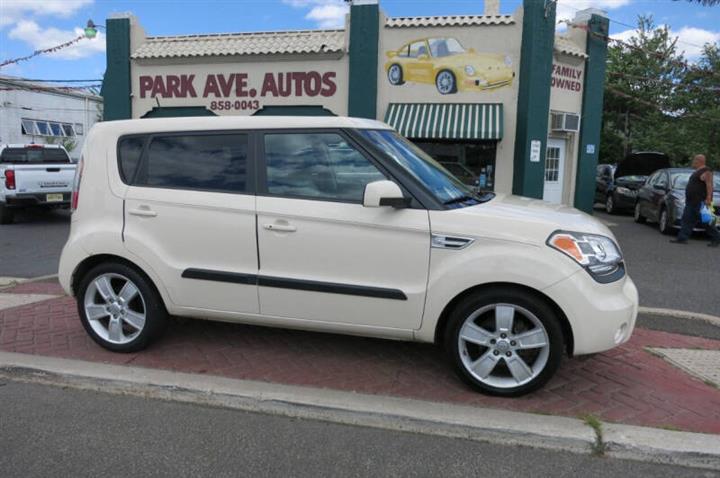 $6995 : 2011 Soul ! image 3