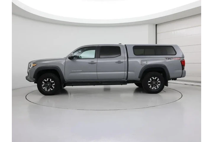 $31998 : Toyota Tacoma 2018 4x4 TRD O image 3