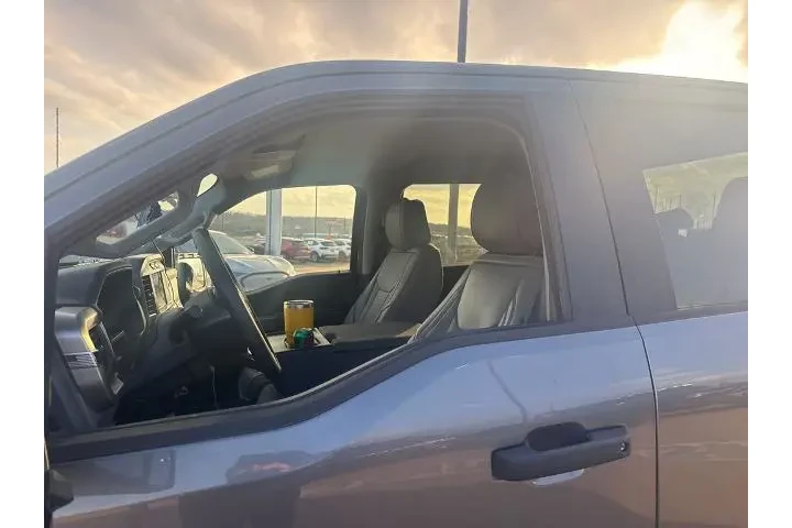 $35698 : Ford F-150 2022 4x4 XLT 4dr image 7