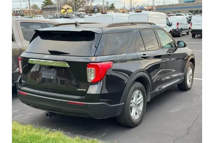 $24995 : Ford Explorer 2023 AWD XLT 4 image 2