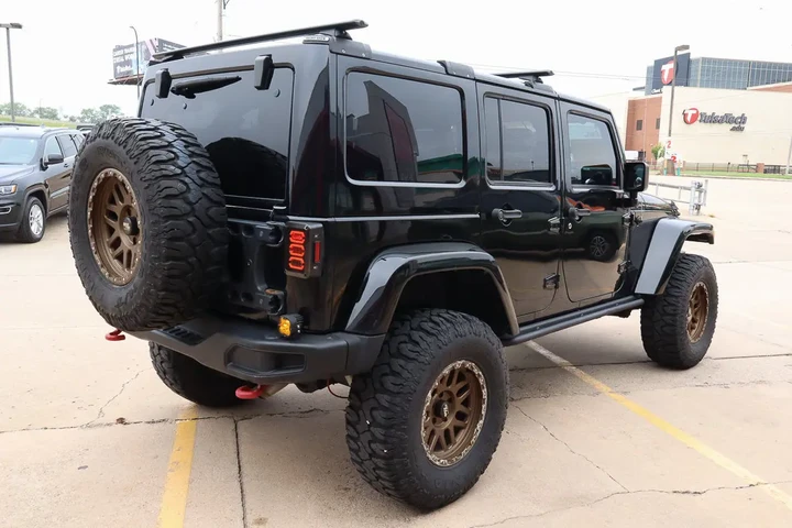 $24988 : 2017 Wrangler Unlimited Rubic image 5