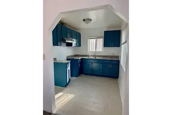 APARTAMENTO BONITO EN L.A. image 3