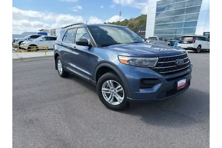 $22990 : Ford Explorer 2020 AWD XLT 4 image 1