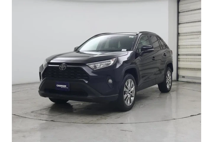 $27998 : Toyota RAV4 2021 XLE Premium image 4