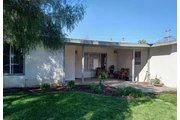 This cozy single-family home en Los Angeles
