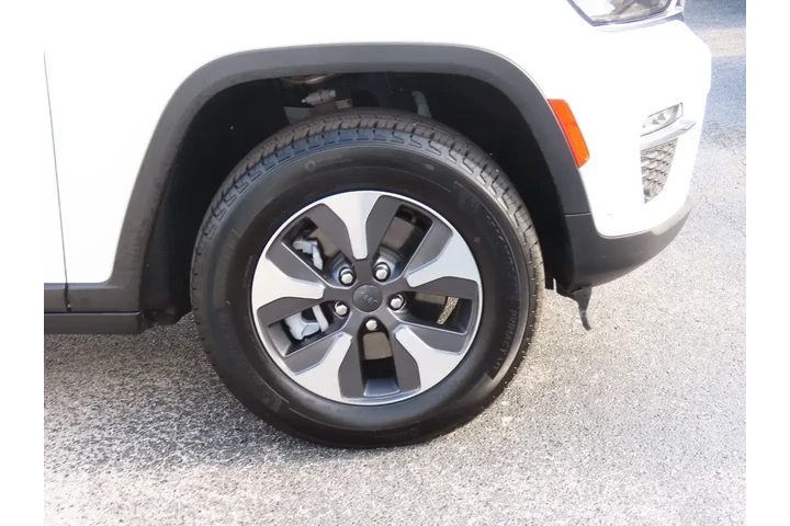 $26999 : Jeep Grand Cherokee 2022 4x4 image 7