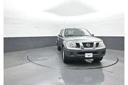 $13934 : Nissan Frontier 2016 4x4 S 4 thumbnail