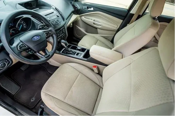 $9872 : Ford Escape 2018 SE 4dr SUV image 4