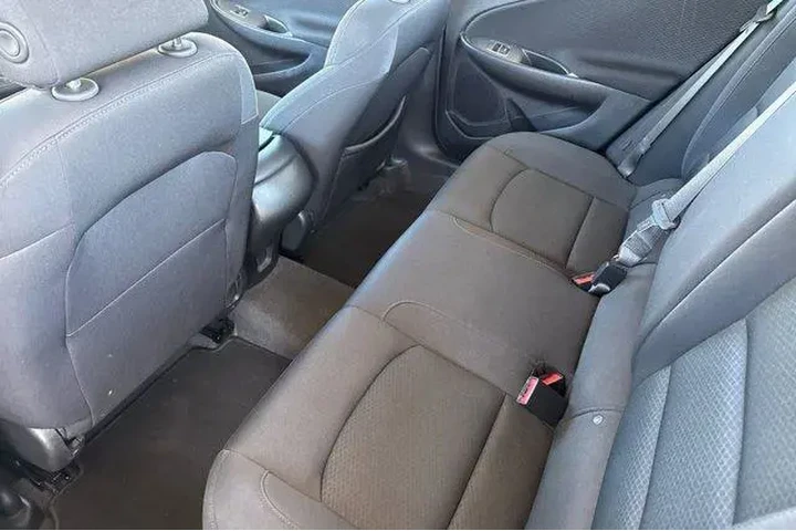 $21354 : Chevrolet Malibu 2025 RS 4dr image 6