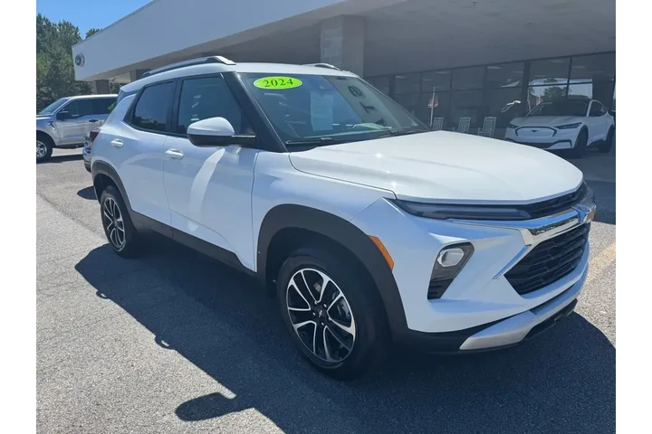 $20870 : Chevrolet Trailblazer 2024 4 image 2
