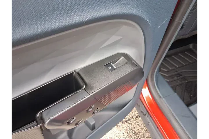 $23990 : Ford Maverick 2024 AWD XL 4d image 10