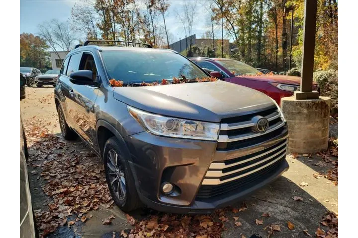 $20991 : Toyota Highlander 2017 XLE 4 image 1