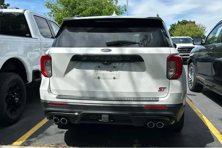 $32995 : Ford Explorer 2020 AWD ST 4d image 5