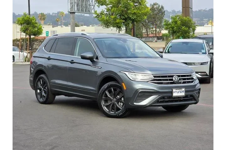 $22995 : Volkswagen Tiguan 2024 SE 4d image 2