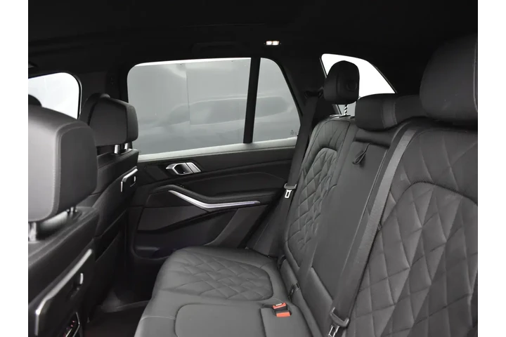 $37952 : BMW X5 2024 AWD xDrive40i 4d image 6