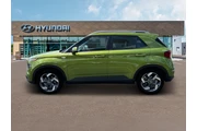 $19993 : Hyundai VENUE 2024 SEL 4dr C thumbnail
