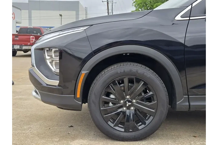 $29555 : Mitsubishi Eclipse Cross 202 image 9