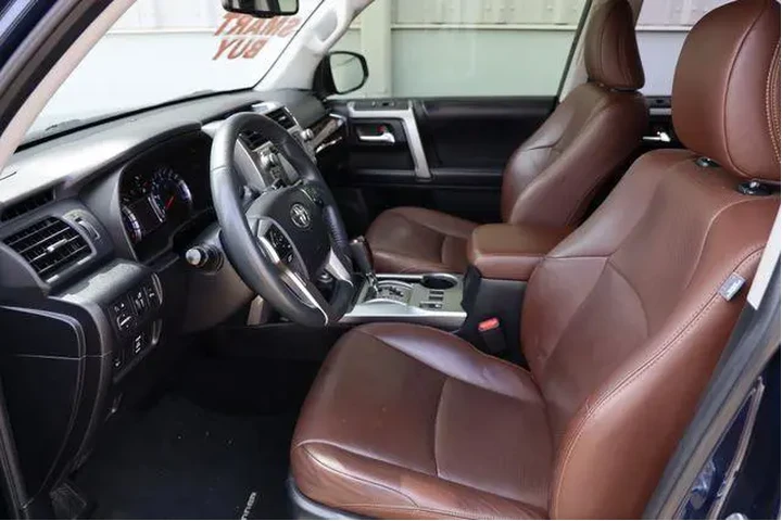 $35676 : Toyota 4Runner 2019 4x4 SR5 image 10