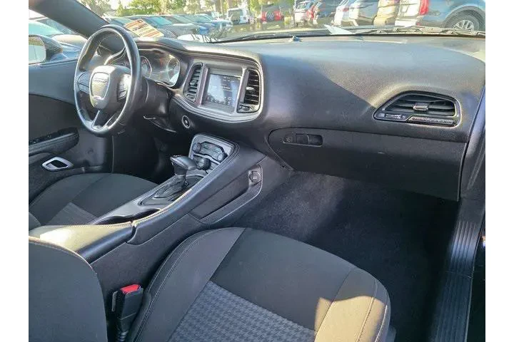 $24300 : Dodge Challenger 2023 GT 2dr image 9