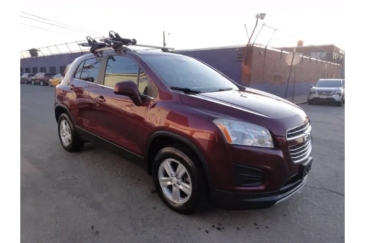 $8450 : 2016 Trax LT image 3