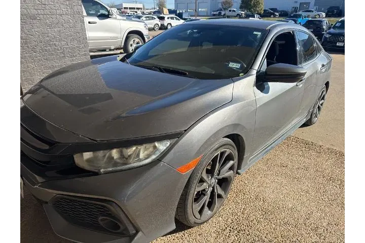 $13297 : Honda Civic 2017 Sport 4dr H image 1