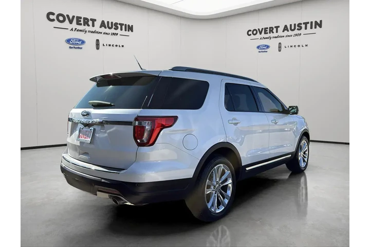 $17718 : Ford Explorer 2018 XLT 4dr S image 5