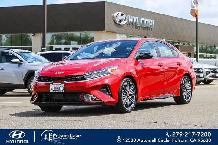 $21992 : Kia Forte 2023 GT 4dr Sedan image 1