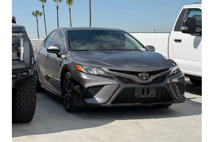 $22888 : Toyota Camry 2020 SE 4dr Sed image 1